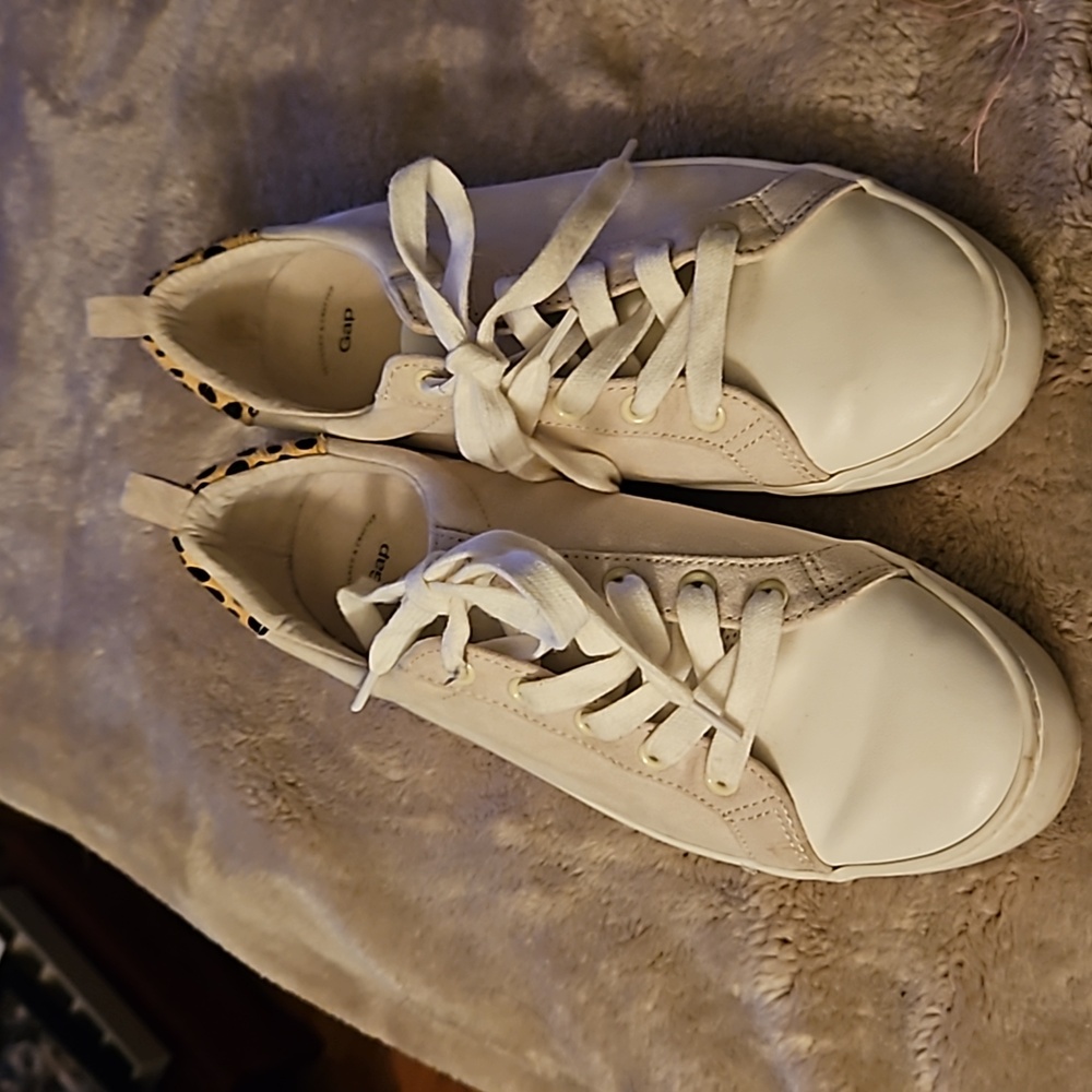 GAP sneakers